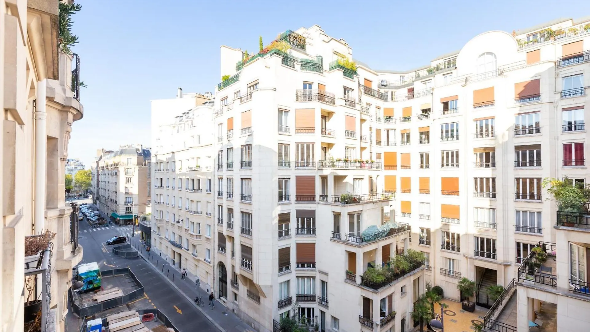 Le Laos - Tour Eiffel - Metro 6 Cambronne Apartment Paris