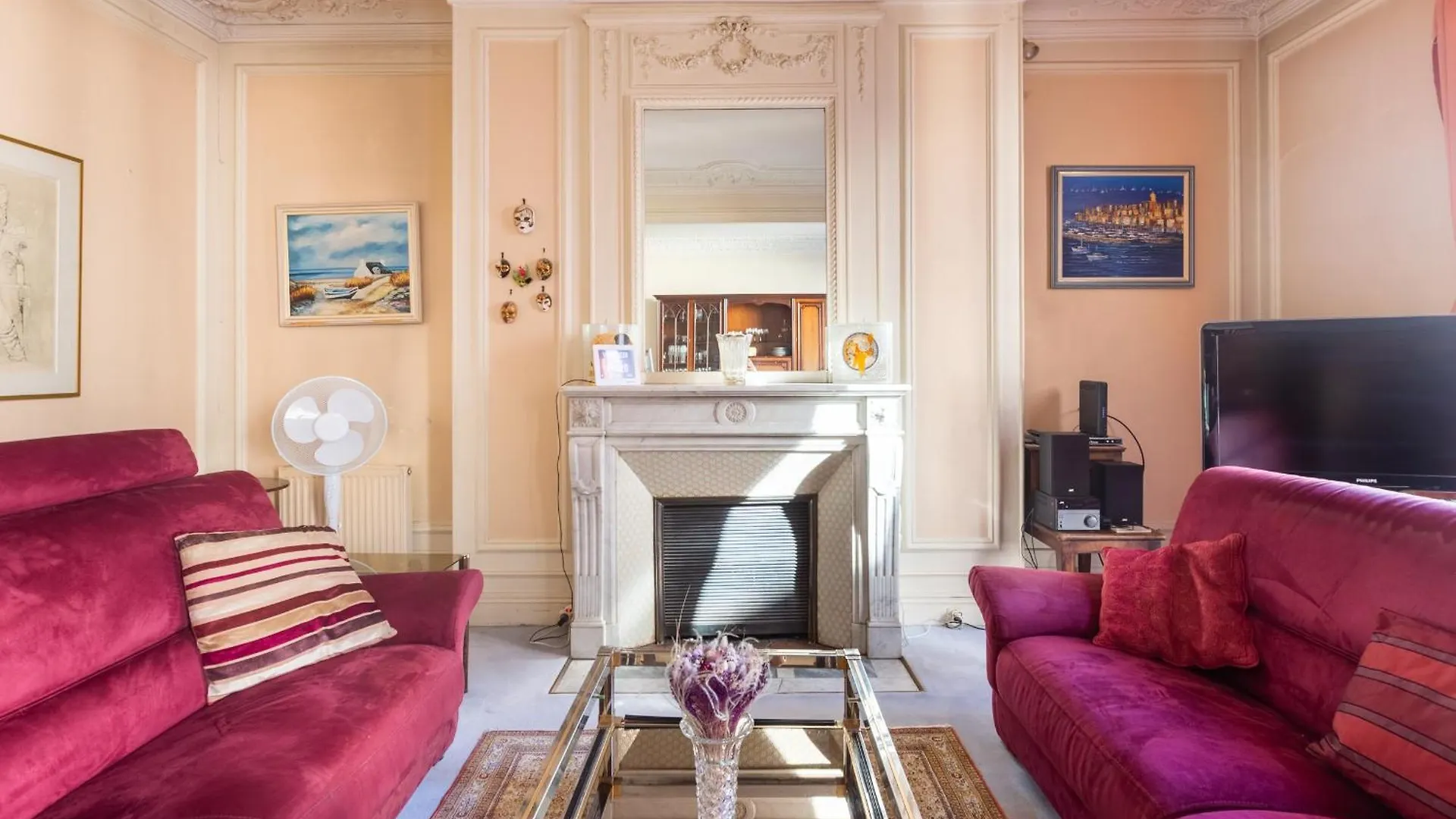 Le Laos - Tour Eiffel - Metro 6 Cambronne Apartment Paris